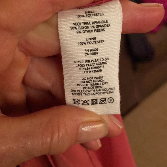 Dress by THEORY LIKE NEW- Only worn twice. Pink sleeveless summer dress - Picture 9 of 9